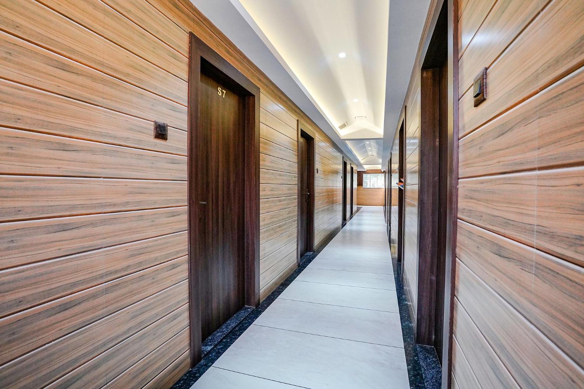 Fabhotel Grand Inn II Navi Mumbai Eksteriør billede